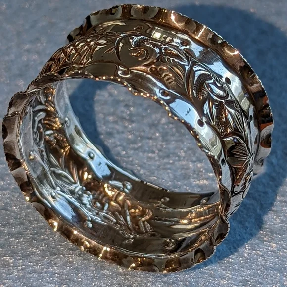 Antique (1903) Sterling Silver Napkins Ring - Picture 2 of 7